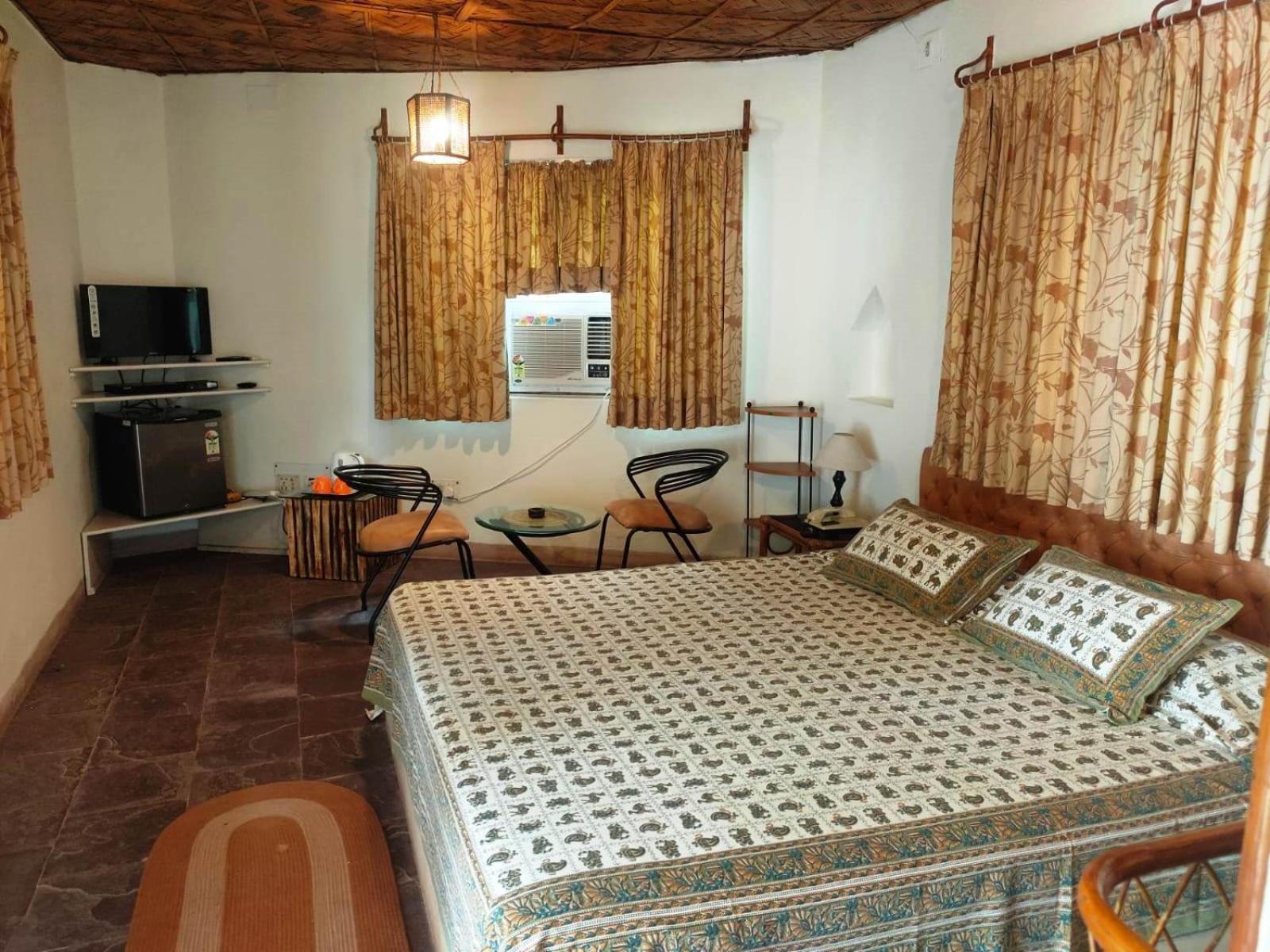 Chhuti Holiday Resort ボルプル エクステリア 写真